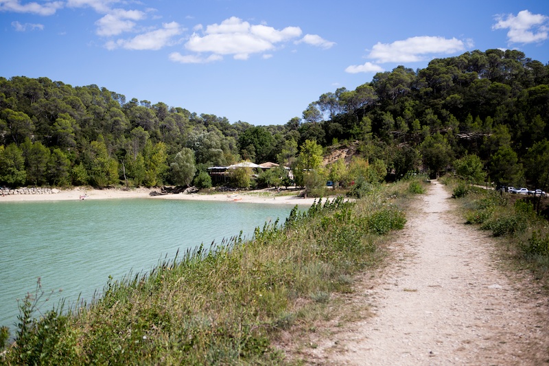 Lac de Cécélés, Montpellier, Chicwish Ethereal Dress in white blue, flowing summer dress, Chicwish, travelling, The Golden Bun, Travelblog